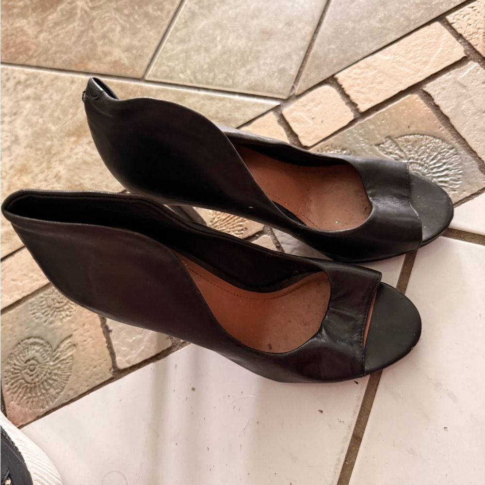 Vince Camuto Classic Black Heels